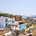 Olivia Mykonos *